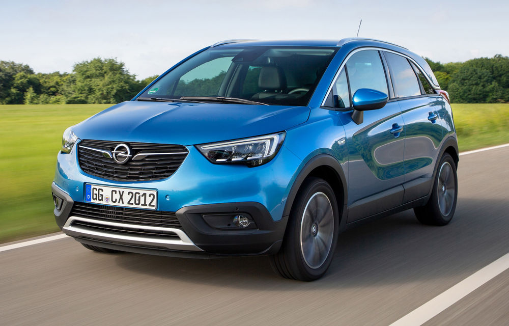 Noutăți în gama Opel Crossland X: motorul pe benzină de 1.2 itri și 130 CP primește cutie de viteze automată cu 6 trepte - Poza 1
