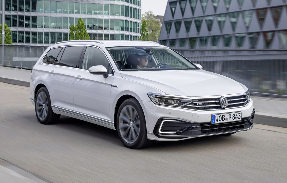 Volkswagen deschide pre-comenzile pentru versiunea plug-in hybrid a lui Passat: autonomia electrică a crescut la 56 de kilometri - Poza 1