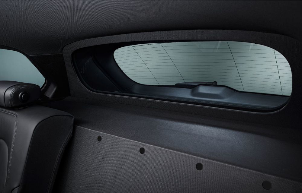 BMW a prezentat noul X5 Protection VR6: versiunea blindată a SUV-ului german poate face față cartușelor trase cu un AK-47 - Poza 22