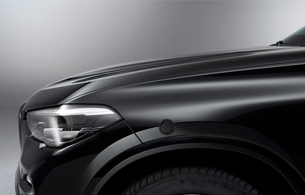 BMW a prezentat noul X5 Protection VR6: versiunea blindată a SUV-ului german poate face față cartușelor trase cu un AK-47 - Poza 24