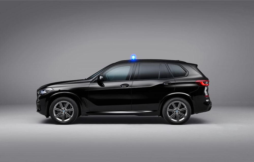 BMW a prezentat noul X5 Protection VR6: versiunea blindată a SUV-ului german poate face față cartușelor trase cu un AK-47 - Poza 14