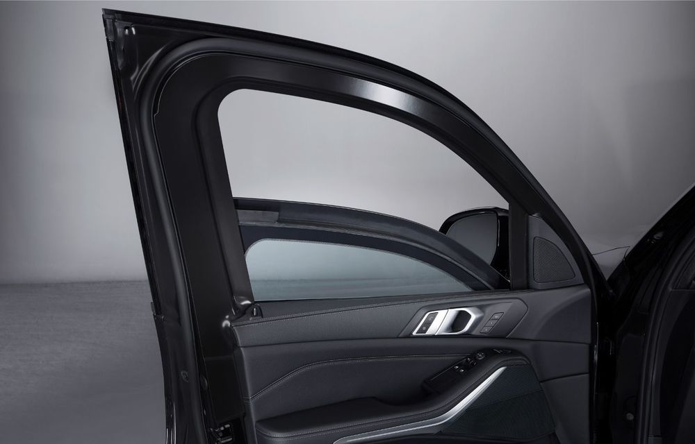 BMW a prezentat noul X5 Protection VR6: versiunea blindată a SUV-ului german poate face față cartușelor trase cu un AK-47 - Poza 19