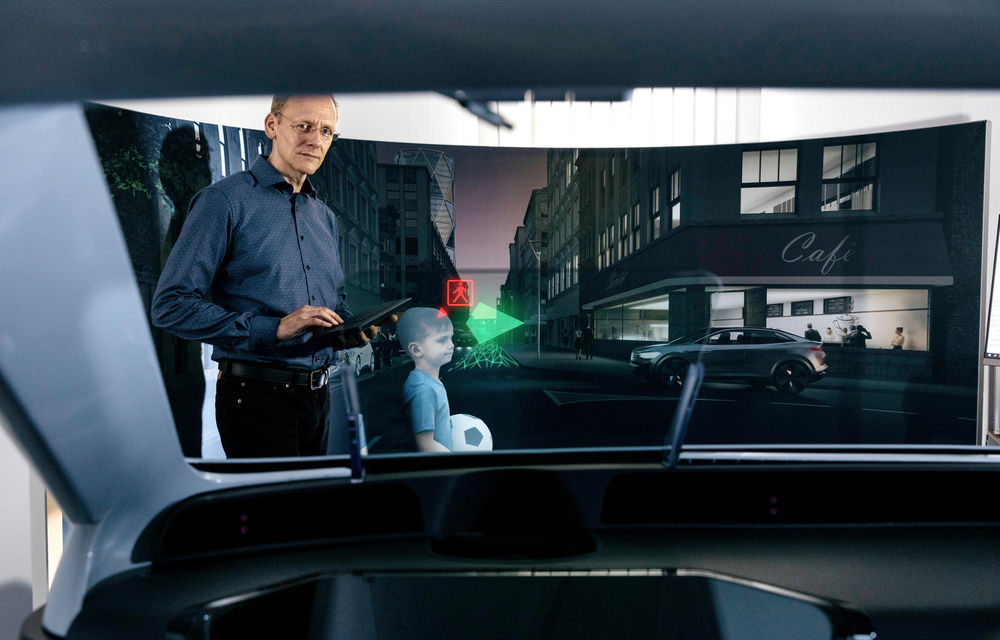 Volkswagen vrea să dezvolte un head-up display cu realitate augmentată: &quot;Planșa de bord tradițională ar putea deveni învechită&quot; - Poza 1