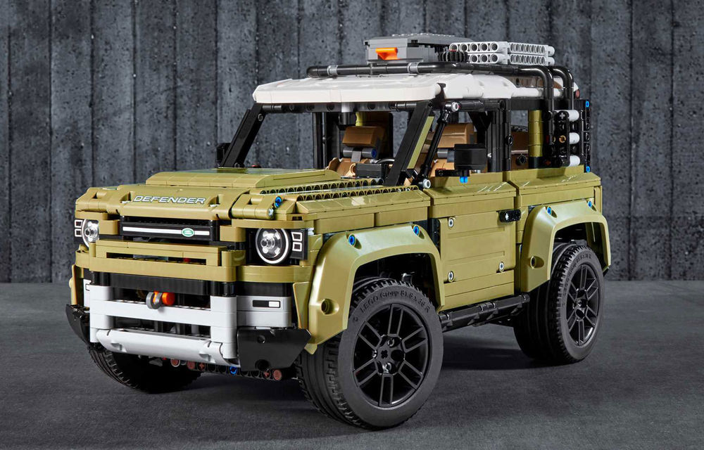 Noul Land Rover Defender este oferit și în versiune Lego: pachetul conține 2.573 de piese și va fi disponibil din 1 octombrie - Poza 1