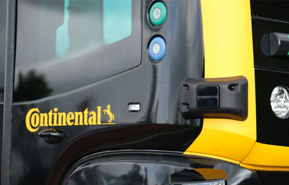 Continental prezintă tehnologiile viitorului imediat: sistem mild-hibrid la 48V cu rulare 100% electrică, siguranță sporită cu noul asistent pentru virajul la dreapta și orașele conectate ale viitorului - Poza 15