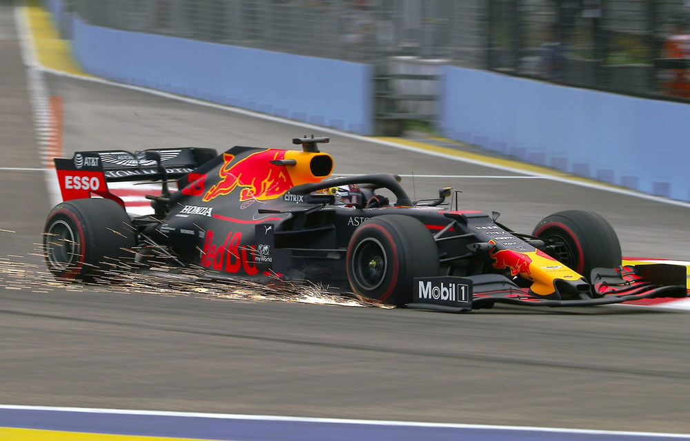 Red Bull și Mercedes, luptă echilibrată în antrenamentele din Singapore: Verstappen și Hamilton au fost cei mai rapizi - Poza 1