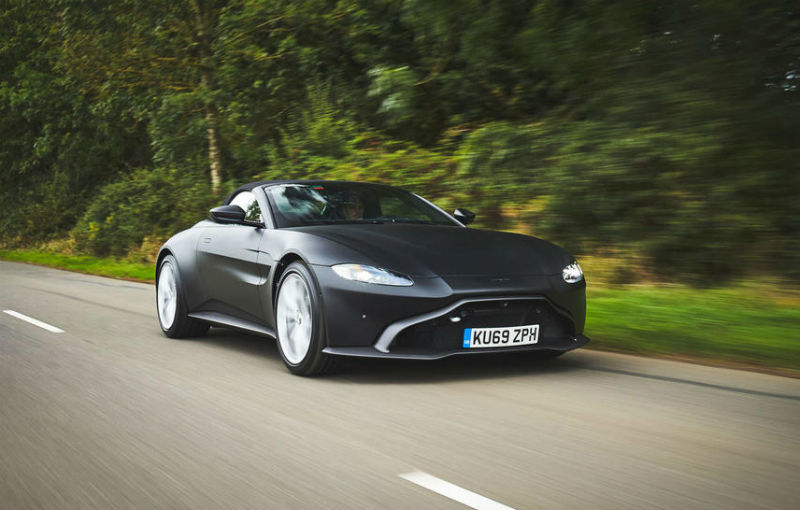 Primele imagini cu noul Aston Martin Vantage Roadster: prezentarea oficială va avea loc în următoarele luni - Poza 1