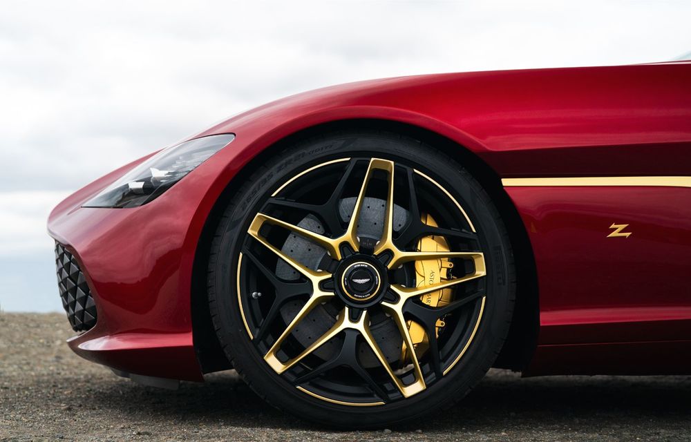 Aston Martin DBS GT Zagato: accesorii exterioare din aur, elemente interioare printate 3D și producție limitată la 19 unități - Poza 8
