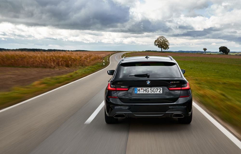 Informații noi despre BMW Seria 3 Touring M340i xDrive: motor de 3.0 litri cu 374 CP și accelerație de la 0 la 100 km/h în 4.5 secunde - Poza 14