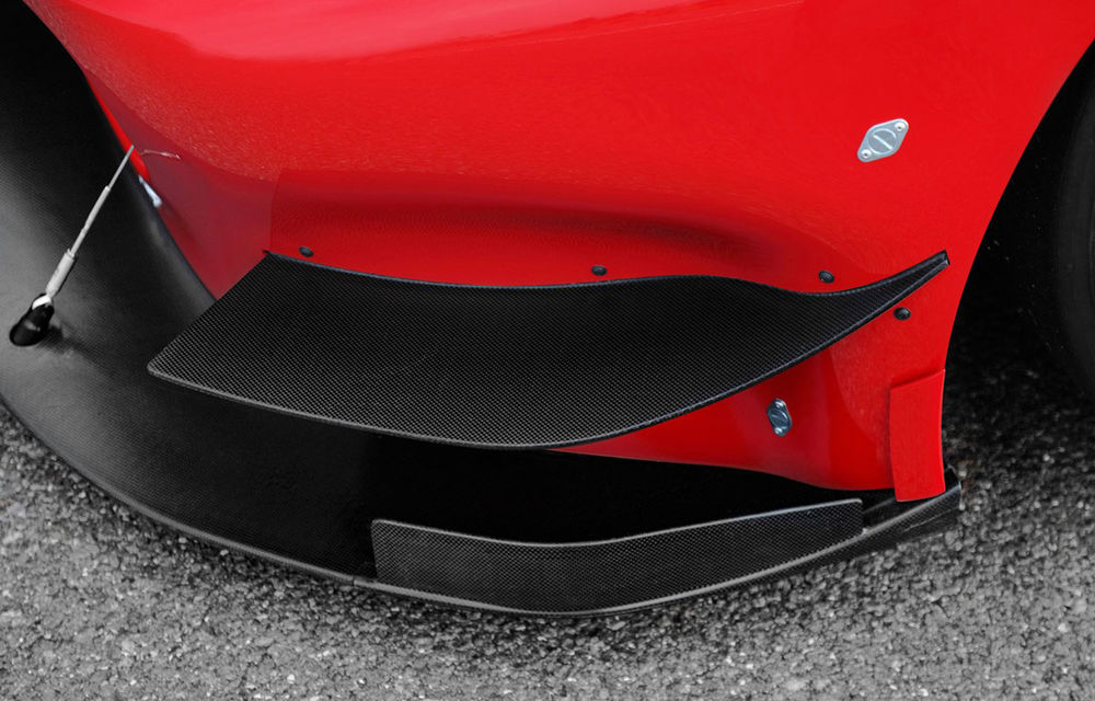 Faceți cunoștință cu Ferrari 488 GT3 EVO: elemente aerodinamice noi, ampatament mai mare și pachet special pentru curse de anduranță de 24 de ore - Poza 6