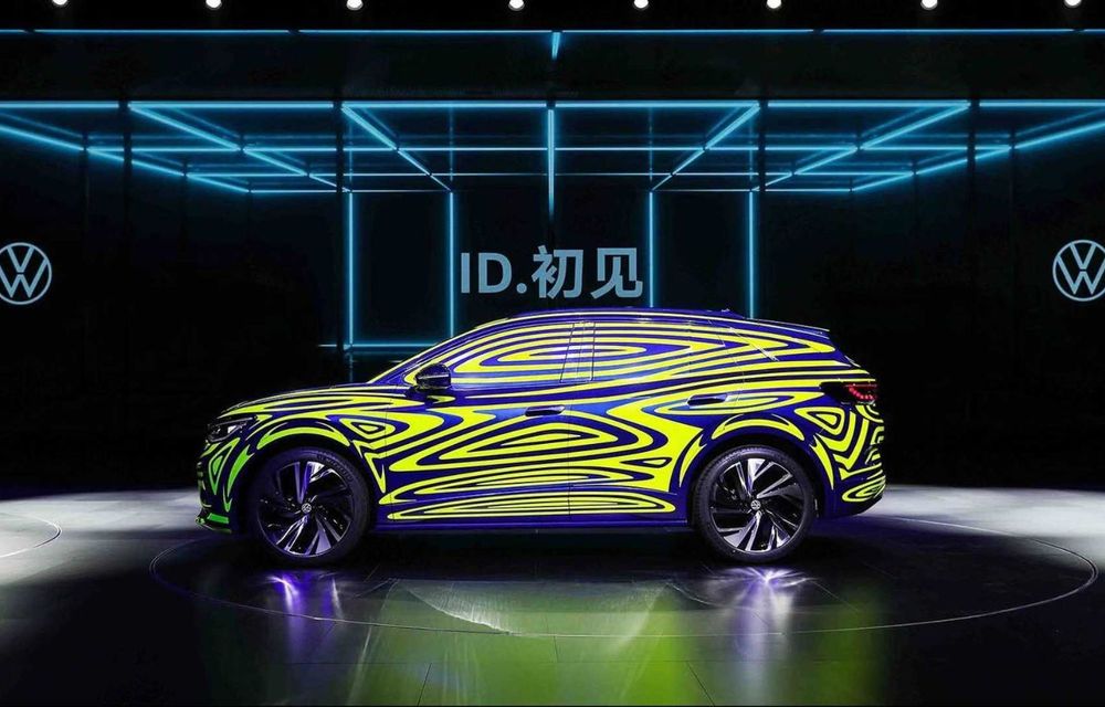 Imagini noi sub camuflaj cu viitorul Volkswagen ID.4: SUV-ul electric va fi prezentat în februarie 2020 - Poza 2