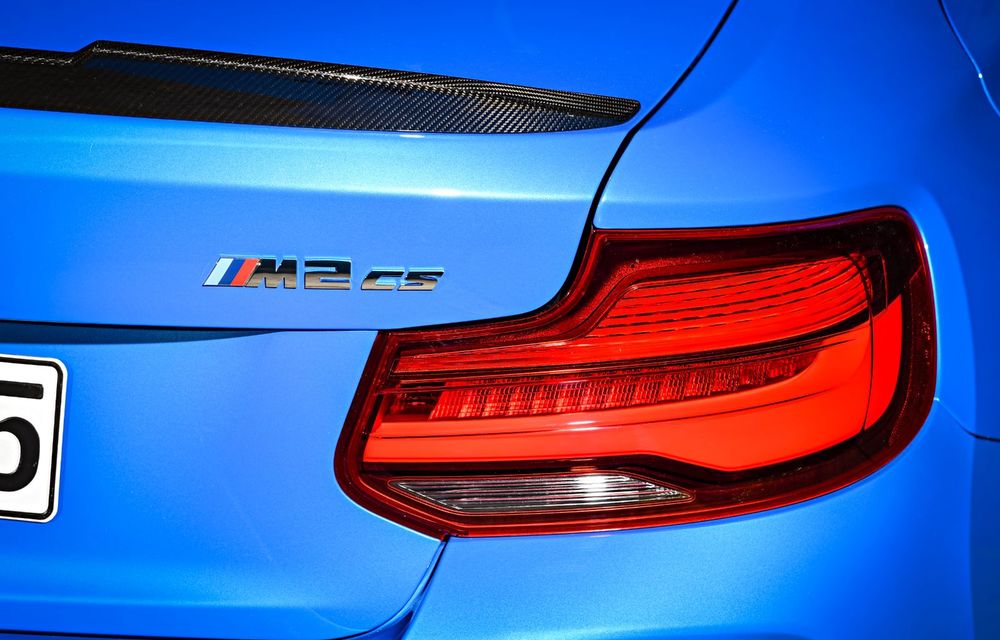 Acesta este noul BMW M2 CS: primele imagini cu modelul de performanță, &quot;scăpate&quot; pe internet înainte de prezentarea oficială - Poza 11
