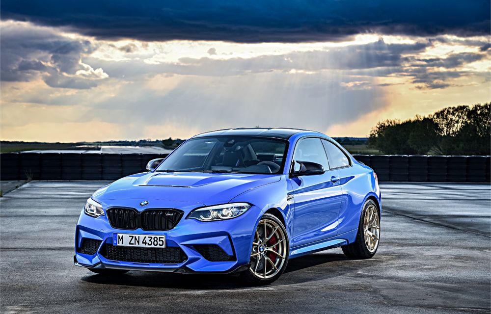 BMW a prezentat noul M2 CS: accesorii de caroserie din fibră de carbon, motor de 3.0 litri cu 450 CP și 4 secunde pentru 0-100 km/h - Poza 19