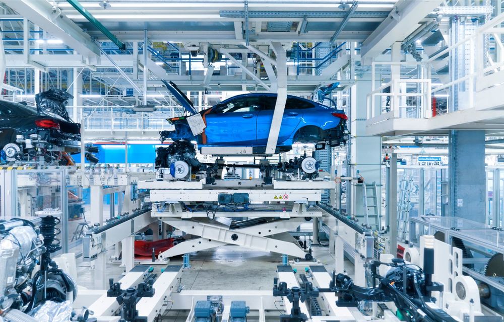BMW Seria 2 Gran Coupe a intrat pe linia de asamblare: noul model de clasă compactă este produs la fabrica din Leipzig - Poza 11