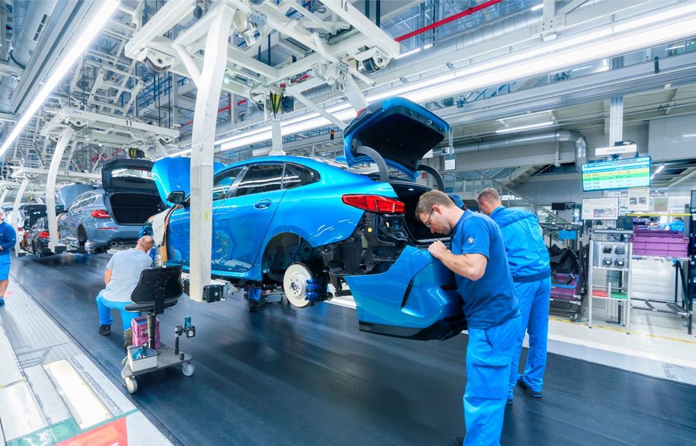 BMW Seria 2 Gran Coupe a intrat pe linia de asamblare: noul model de clasă compactă este produs la fabrica din Leipzig - Poza 16