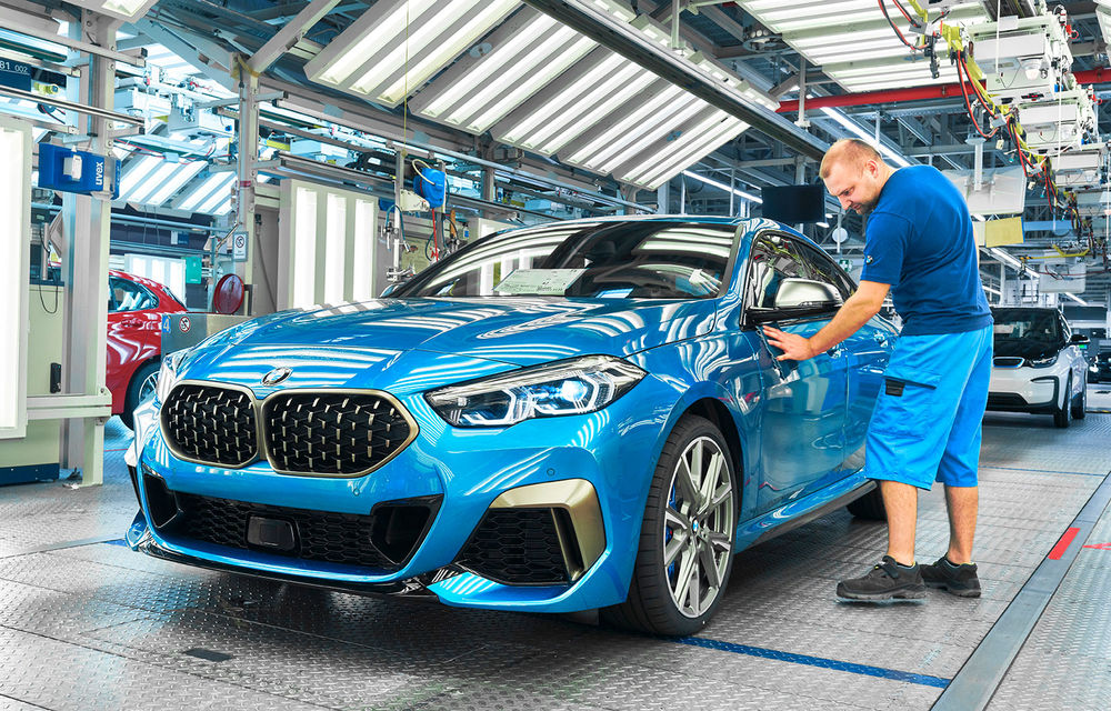 BMW Seria 2 Gran Coupe a intrat pe linia de asamblare: noul model de clasă compactă este produs la fabrica din Leipzig - Poza 1