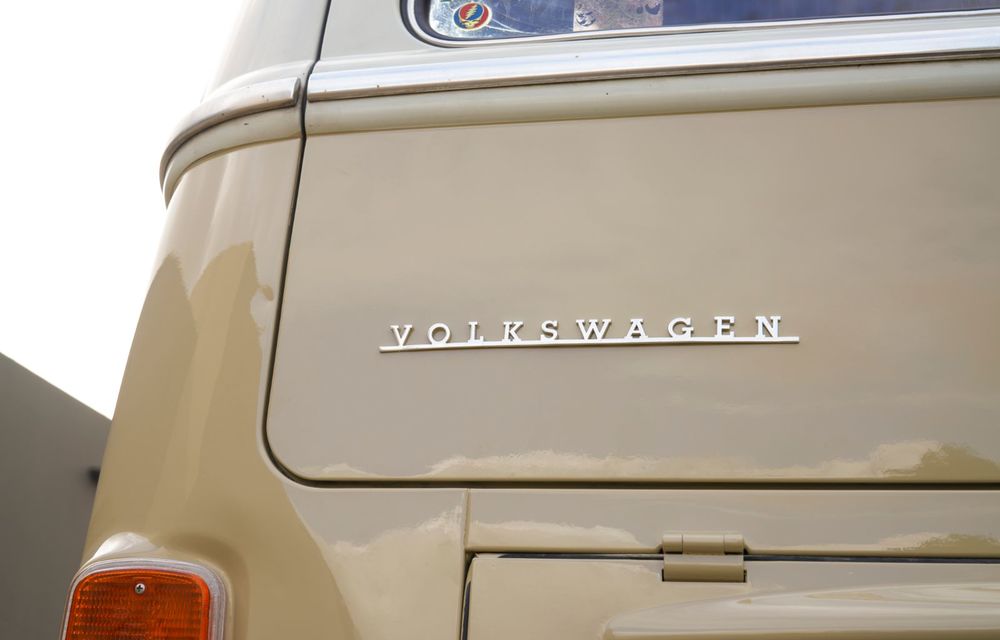 Un Volkswagen Type 2 din 1972 a fost transformat în vehicul electric: motor de 136 de cai putere și autonomie de 200 de kilometri - Poza 10