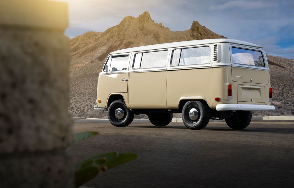 Un Volkswagen Type 2 din 1972 a fost transformat în vehicul electric: motor de 136 de cai putere și autonomie de 200 de kilometri - Poza 5