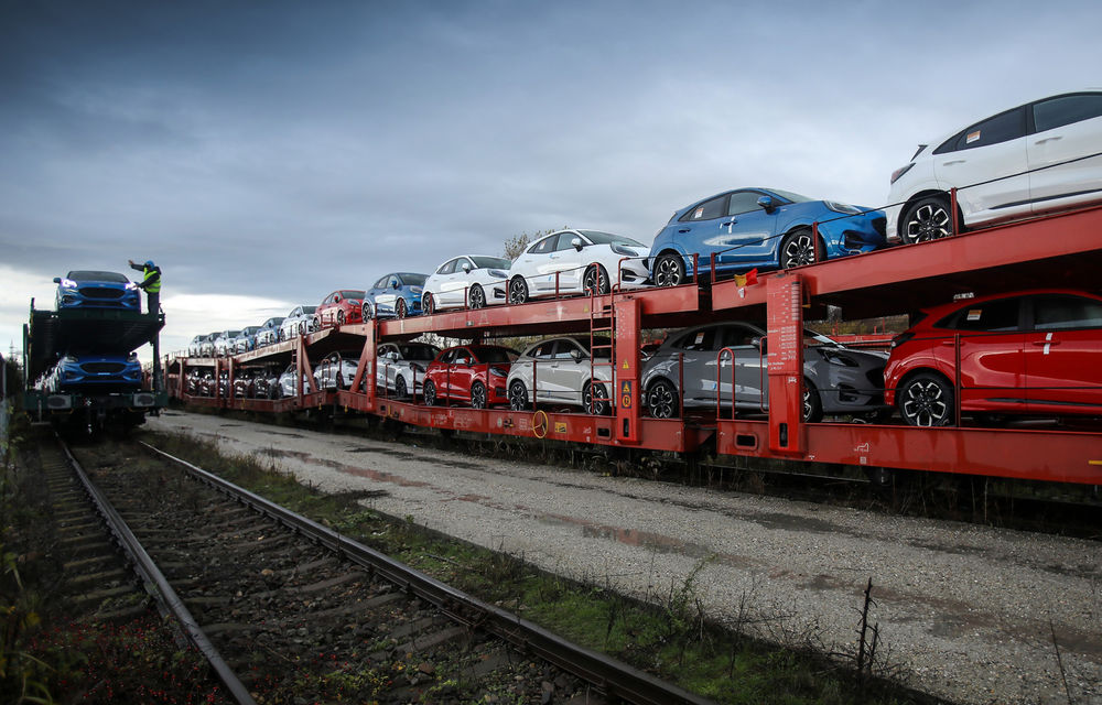 Ford a început să exporte SUV-ul Puma produs la Craiova: primele 300 de unități vor ajunge cu trenul în Olanda - Poza 4