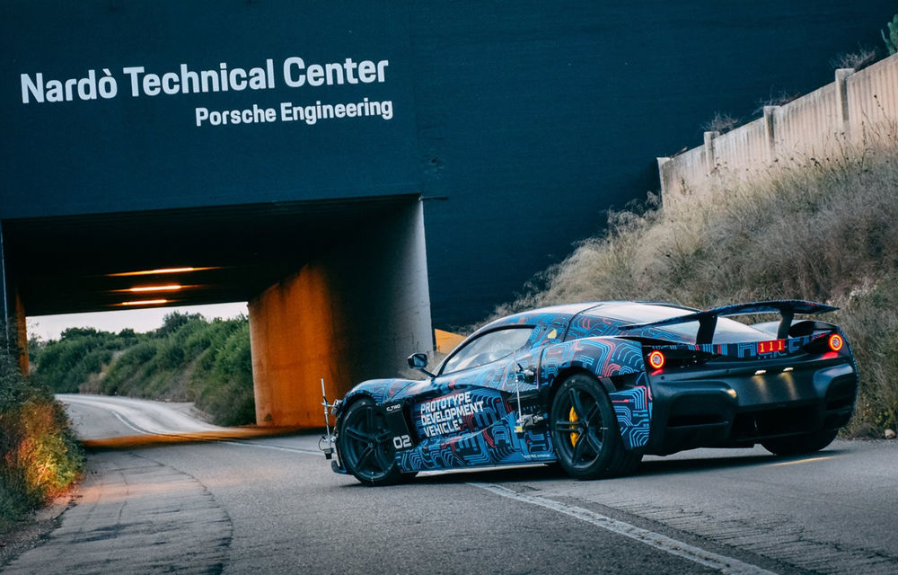Hypercar-ul electric Rimac C_Two, testat la Centrul Tehnic Nardo deținut de Porsche: versiunea de serie va fi prezentată în martie - Poza 1