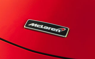 McLaren pregătește un supercar plug-in hybrid: viitorul model va putea accelera de la 0 la 96 km/h în 2.3 secunde și va fi prezentat în 2020