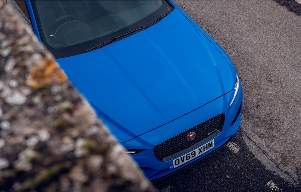 Jaguar lansează XE Reims Edition: ediție limitată la 200 de exemplare pentru piața britanică - Poza 53