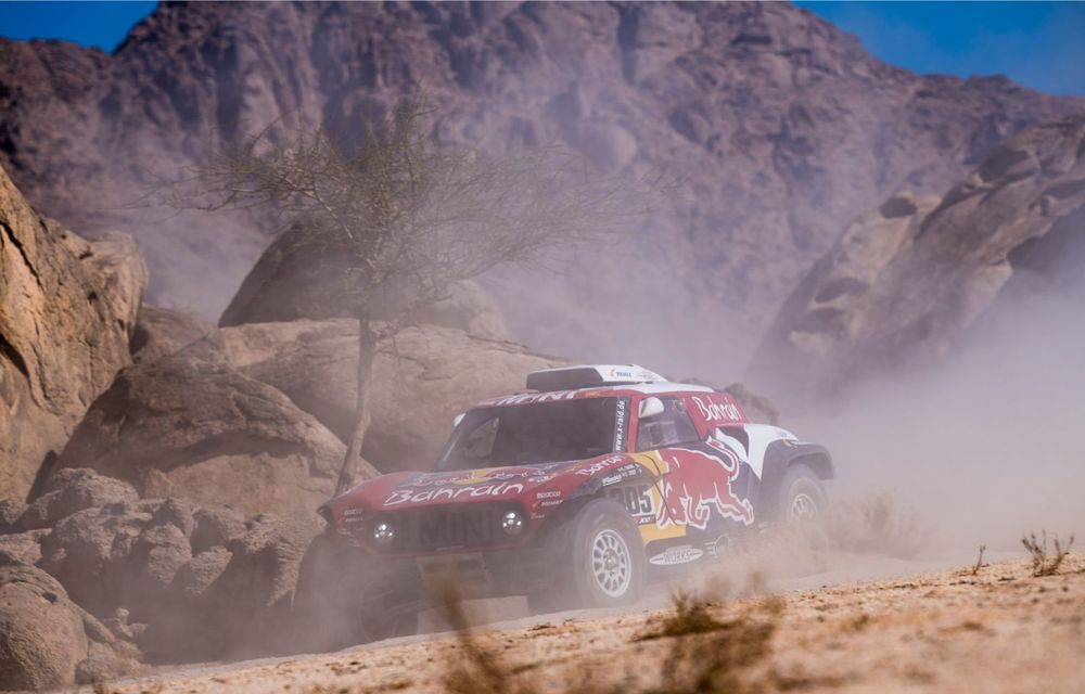 Raliul Dakar 2020: Toyota și Mini se luptă pentru supremație în cea mai dură etapă de rally raid din lume - Poza 4