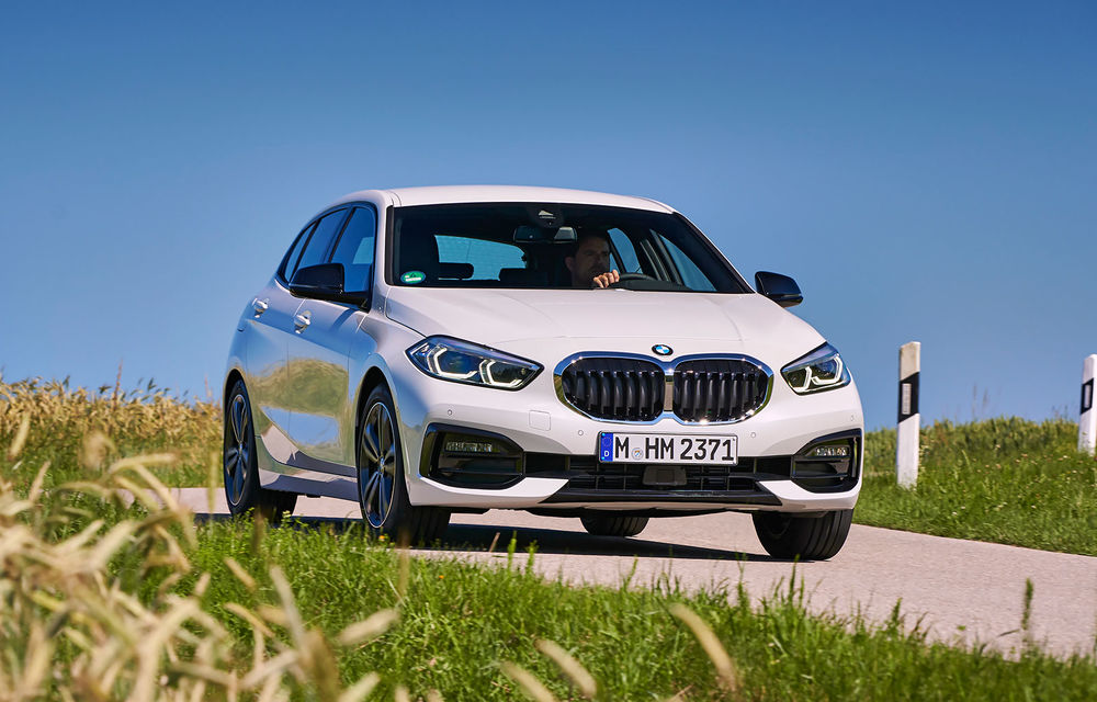 Îmbunătățiri în gama BMW: variante mild-hybrid pentru Seria 3 și X3, versiune nouă pentru Seria 1 și echipamente suplimentare pentru vârfurile de gamă - Poza 1