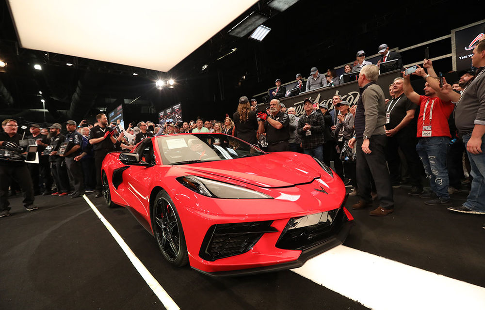 Primul exemplar al noii generații Corvette a fost vândut la licitație pentru 3 milioane de dolari: banii vor fi donați în scopuri caritabile - Poza 1