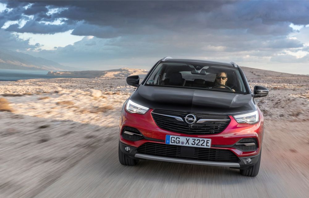 Opel Grandland X Hybrid poate fi comandat în România: SUV-ul plug-in hybrid pleacă de la aproape 35.800 de euro - Poza 8