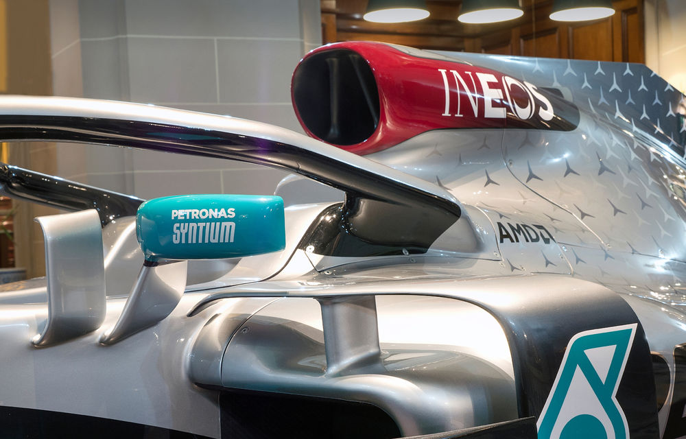 Mercedes a dezvăluit noile culori pentru sezonul 2020 al Formulei 1: monopostul va fi prezentat în 14 februarie - Poza 6
