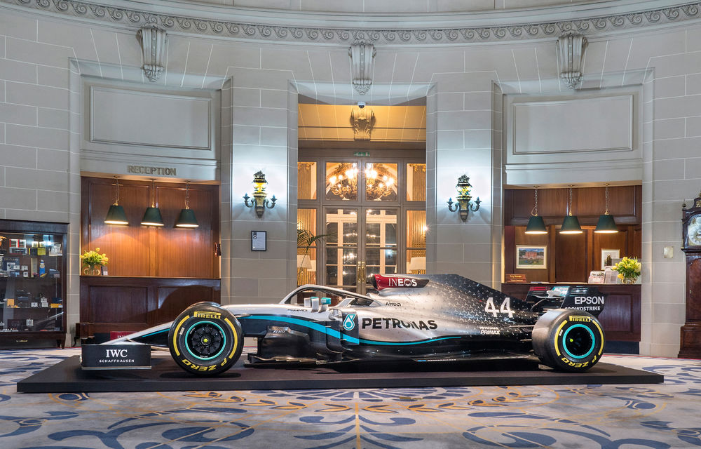 Mercedes a dezvăluit noile culori pentru sezonul 2020 al Formulei 1: monopostul va fi prezentat în 14 februarie - Poza 4
