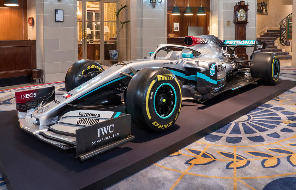 Mercedes a dezvăluit noile culori pentru sezonul 2020 al Formulei 1: monopostul va fi prezentat în 14 februarie - Poza 1