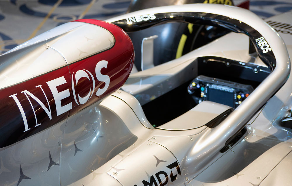 Mercedes a dezvăluit noile culori pentru sezonul 2020 al Formulei 1: monopostul va fi prezentat în 14 februarie - Poza 9