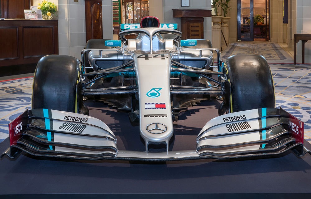 Mercedes a dezvăluit noile culori pentru sezonul 2020 al Formulei 1: monopostul va fi prezentat în 14 februarie - Poza 3