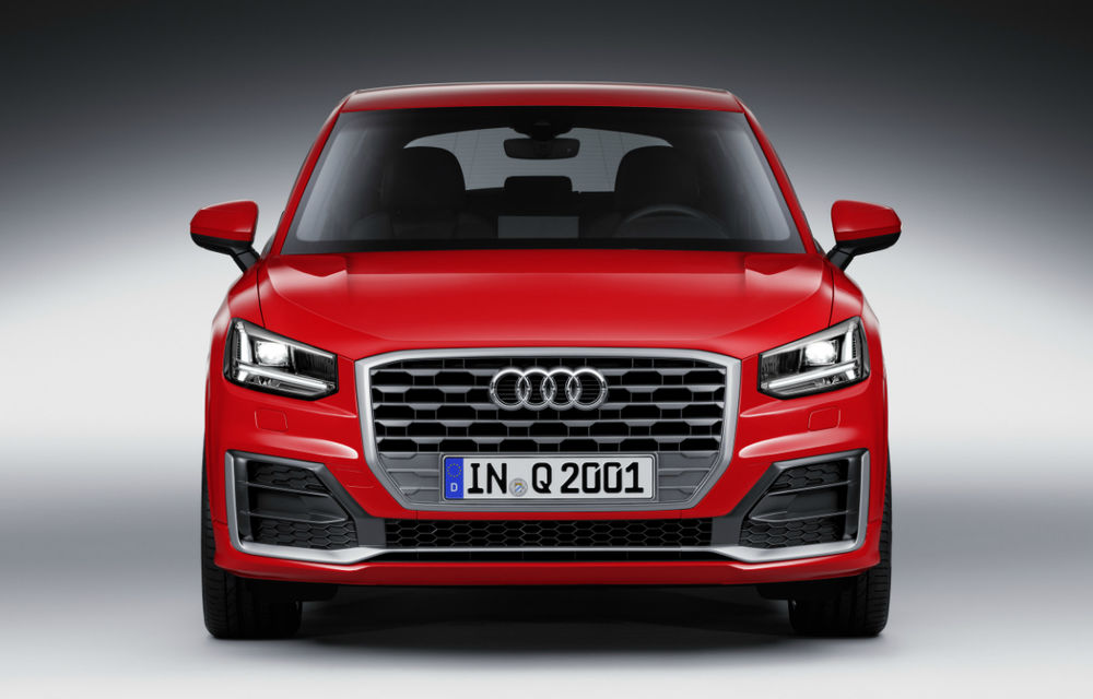 Video. Viitorul Audi Q2 facelift, spionat în timpul testelor: SUV-ul producătorului german va avea motorizări mild-hybrid - Poza 1