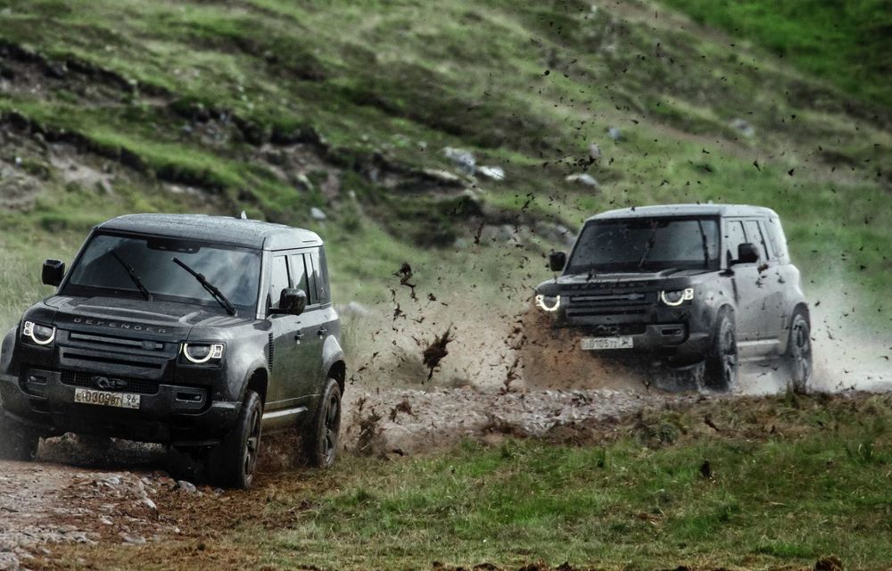 Video. Câteva dintre cascadoriile noului Land Rover Defender pregătite pentru pelicula James Bond: No time to die - Poza 4