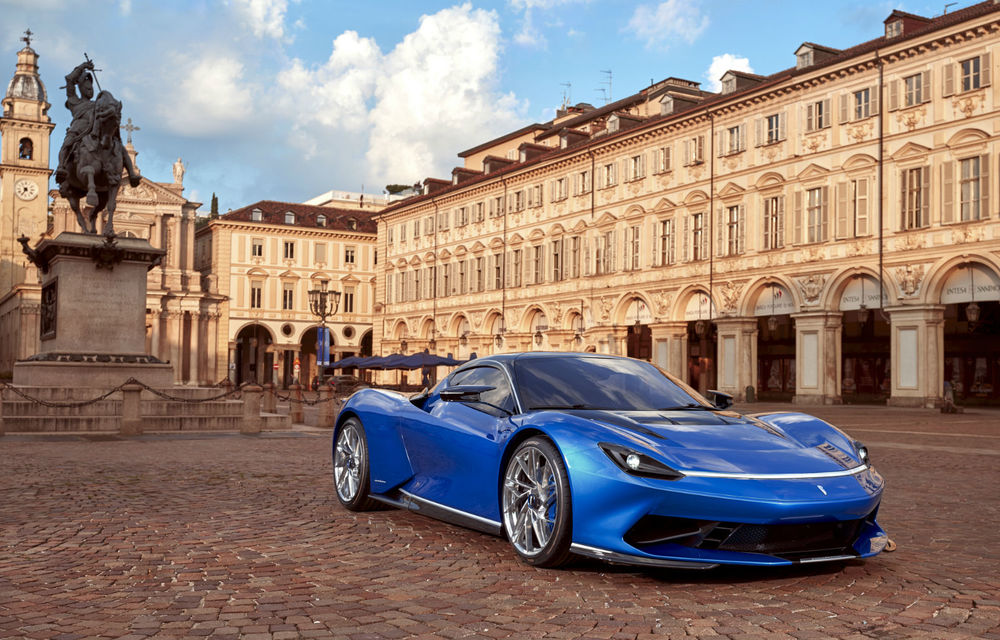 Pininfarina vine la Geneva cu o ediție limitată a hypercar-ului electric Battista: seria Anniversario va fi produsă în doar 5 exemplare - Poza 3