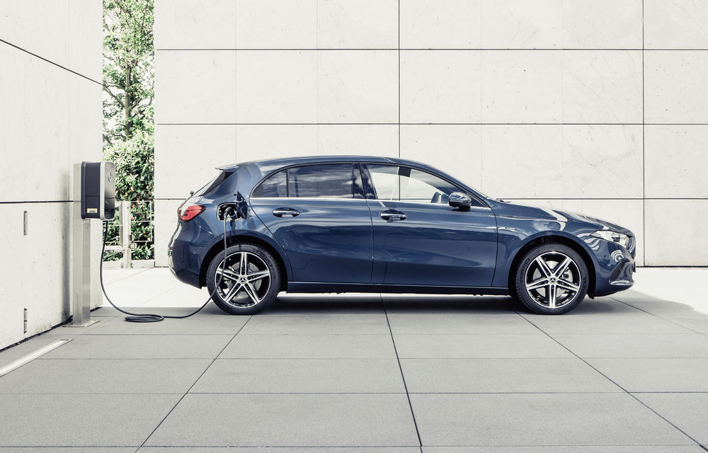 Mercedes-Benz Clasa A plug-in hybrid a intrat în producție: modelul cu autonomie electrică de până la 69 de kilometri este fabricat la Rastatt - Poza 2