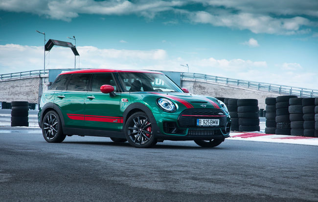 Test drive MINI John Cooper Works Clubman facelift