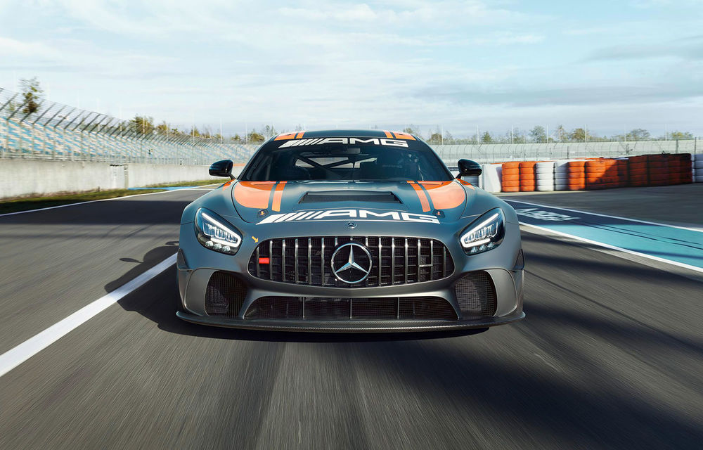 Îmbunătățiri pentru Mercedes-AMG GT4: versiunea de circuit oferă 476 de cai putere și un sistem de frânare modificat - Poza 1
