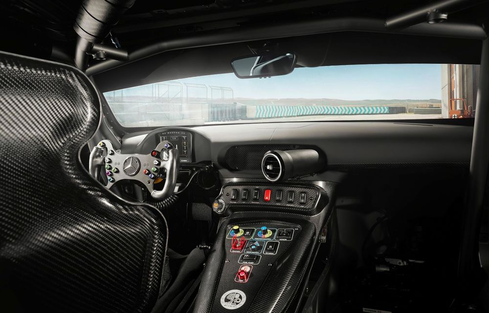Îmbunătățiri pentru Mercedes-AMG GT4: versiunea de circuit oferă 476 de cai putere și un sistem de frânare modificat - Poza 7