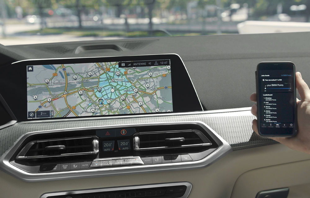 BMW introduce serviciul eDrive Zones: mașinile plug-in hybrid intră automat pe modul de condus electric în anumite zone urbane predefinite - Poza 1
