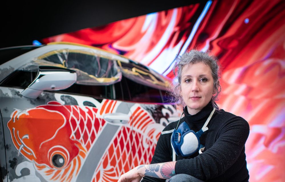 Un Lexus UX a fost transformat în art-car: SUV-ul niponilor, tatuat de un artist celebru din Londra - Poza 8
