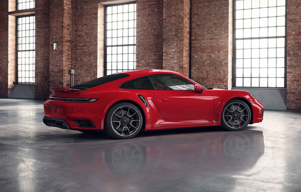 Tratament de lux: noul 911 Turbo S primește accesorii speciale din partea diviziei Porsche Exclusive Manufaktur - Poza 1