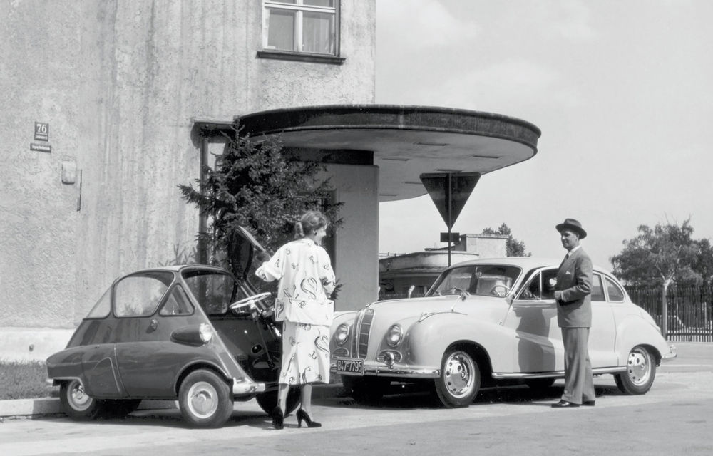 Aniversare în familia BMW: bubble car-ul Isetta a împlinit 65 de ani de la debut - Poza 4