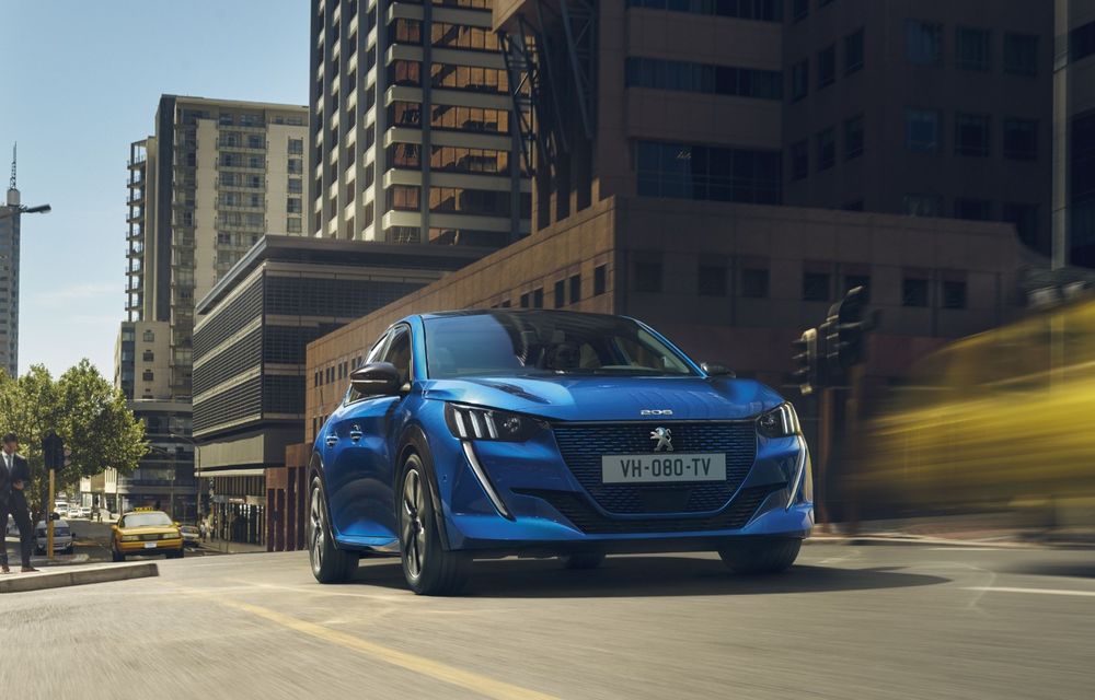 Peugeot anticipează că va putea produce doar mașini electrice din 2030: francezii se pregătesc pentru interzicerea vânzărilor de mașini cu motoare termice - Poza 1