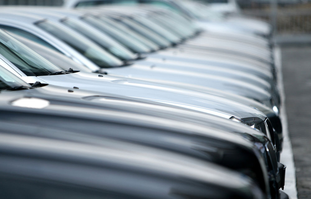 Industria auto din Germania cere repornirea cât mai rapidă a vânzărilor: “Companiile riscă falimentul din cauza stocurilor mari” - Poza 1