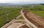 Video. Cum decurg lucrările la primul șantier al autostrăzii Sibiu - Pitești: constructorul ...