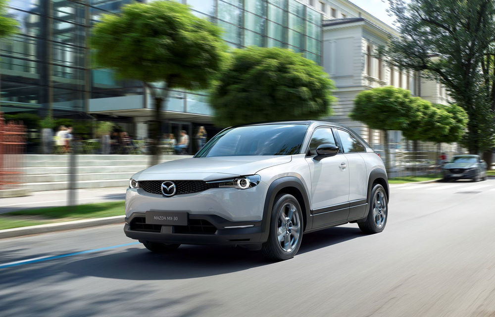 Mazda a demarat producția SUV-ului electric MX-30: livrările pe piața din România încep în toamna acestui an - Poza 1